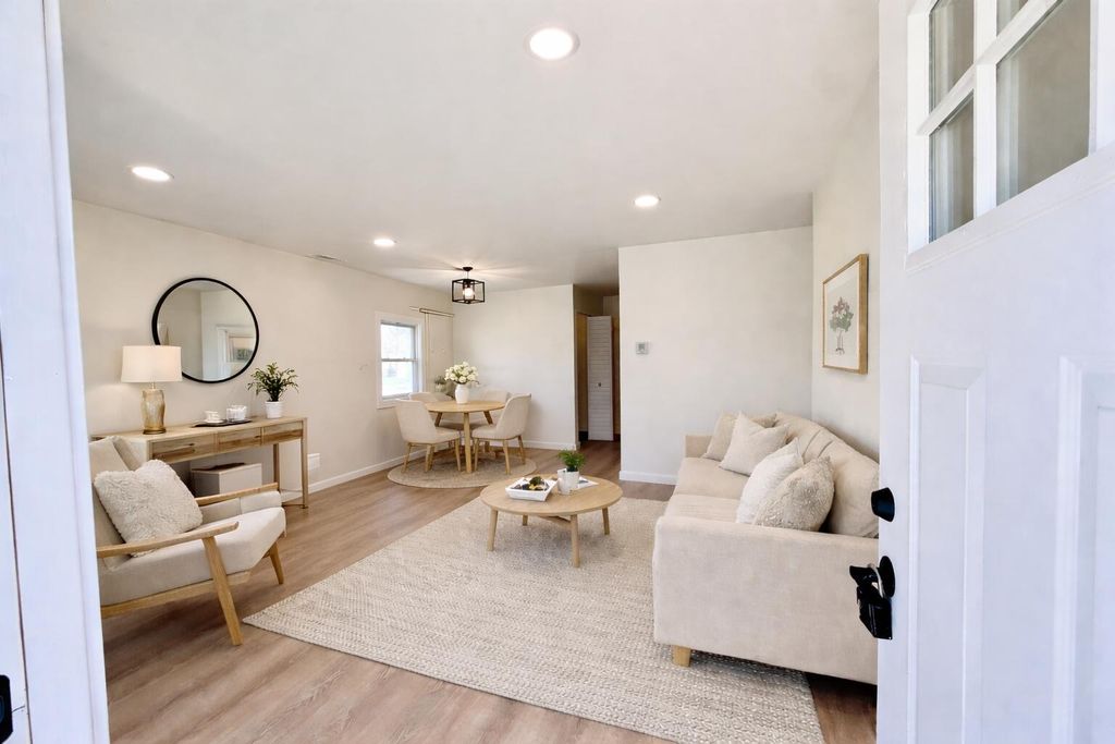 Photo of 4301 Buchanan Street, Gary, IN 46408 (MLS # 836672)