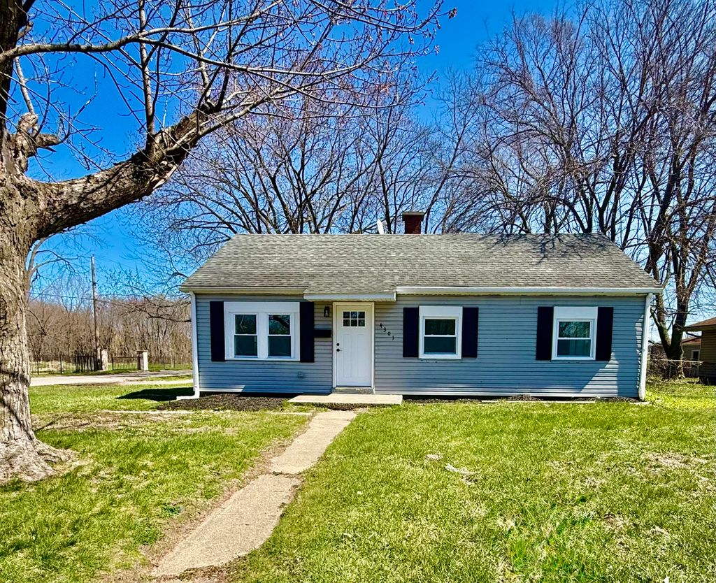 Photo of 4301 Buchanan Street, Gary, IN 46408 (MLS # 836672)