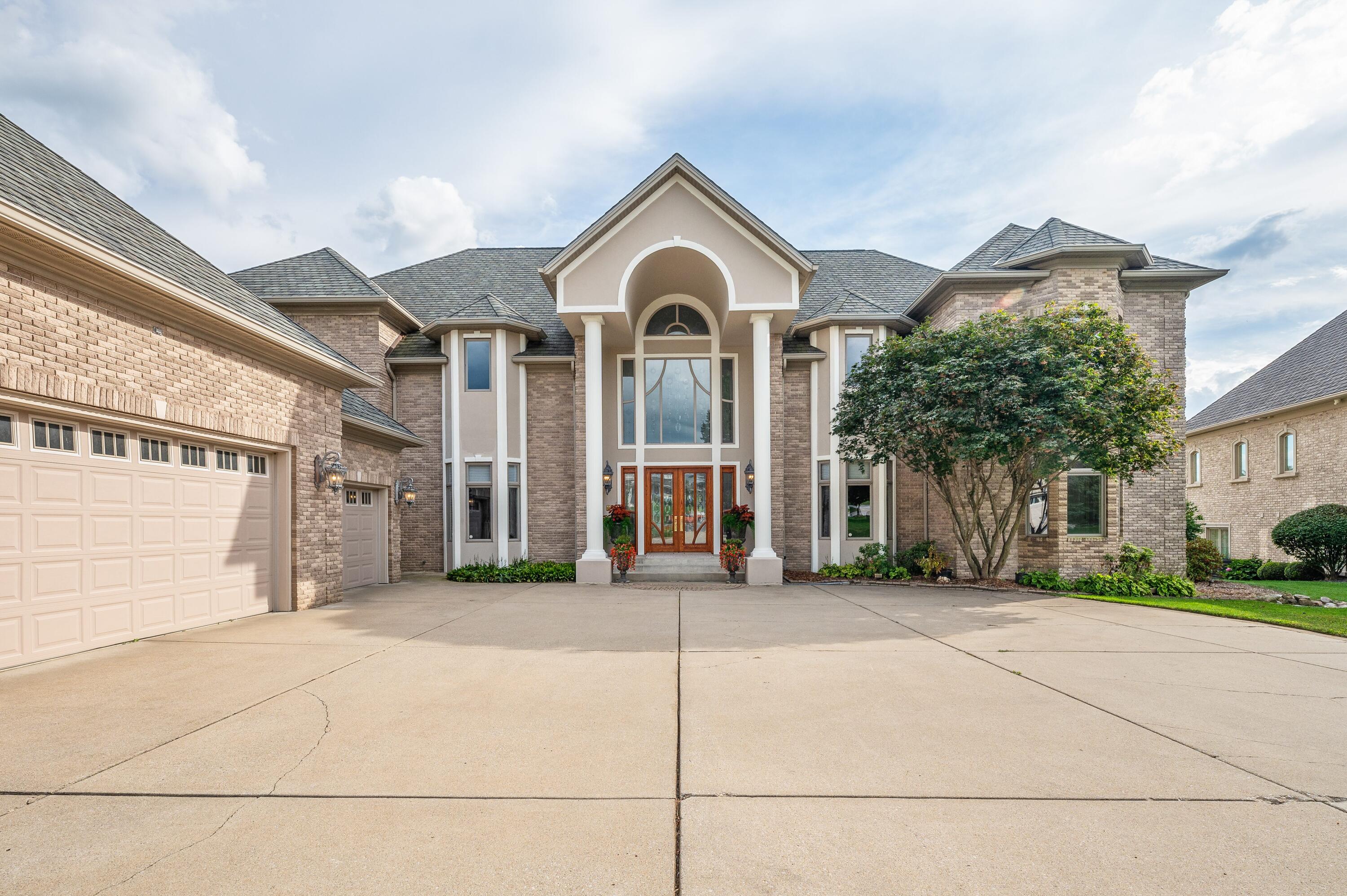 459 Surrey Hill Lane