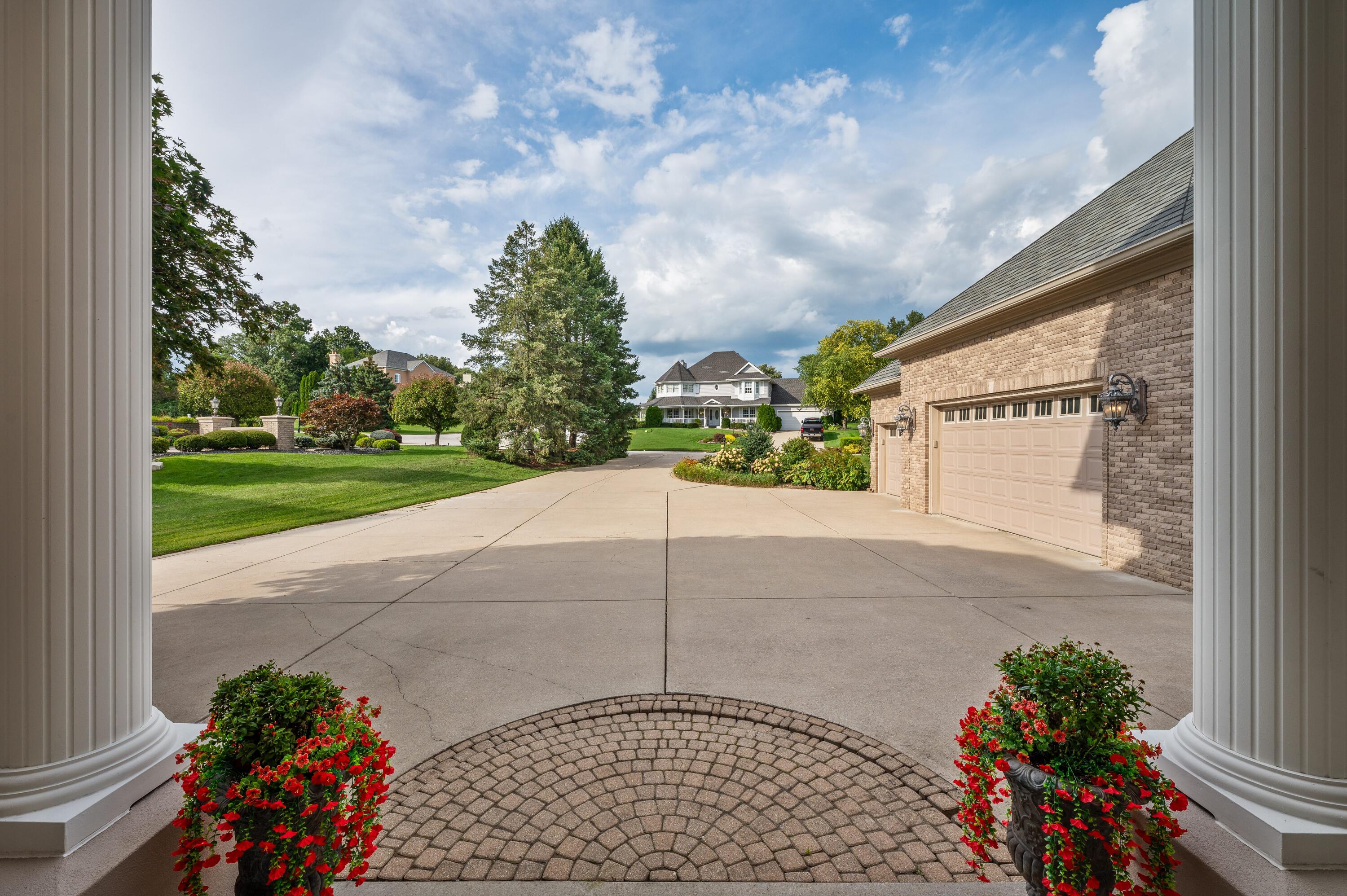 459 Surrey Hill Lane