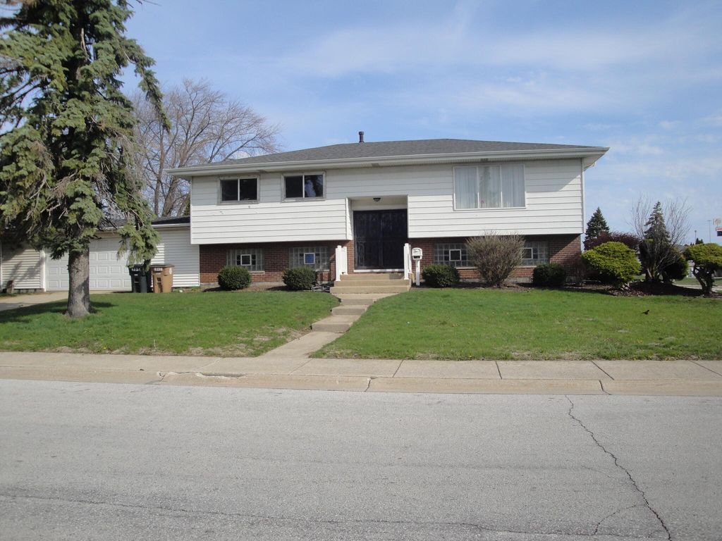 Photo of 4134 Hawthorne Street, East Chicago, IN 46312 (MLS # 836731)