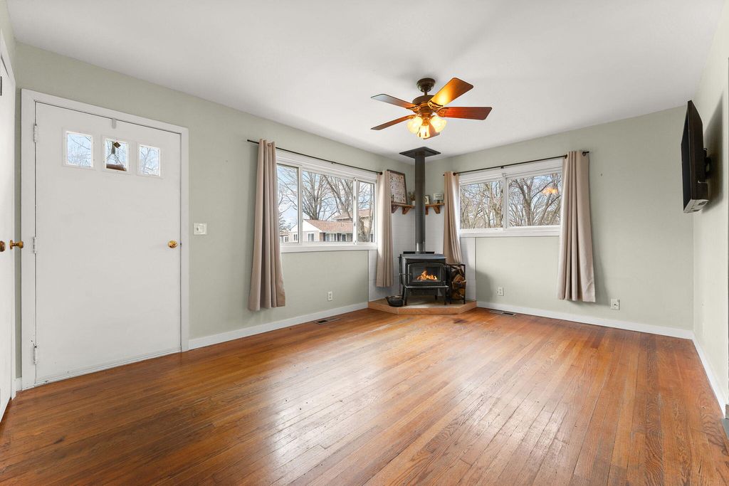 Photo of 5404 Smilax Lane, Valparaiso, IN 46383 (MLS # 836699)