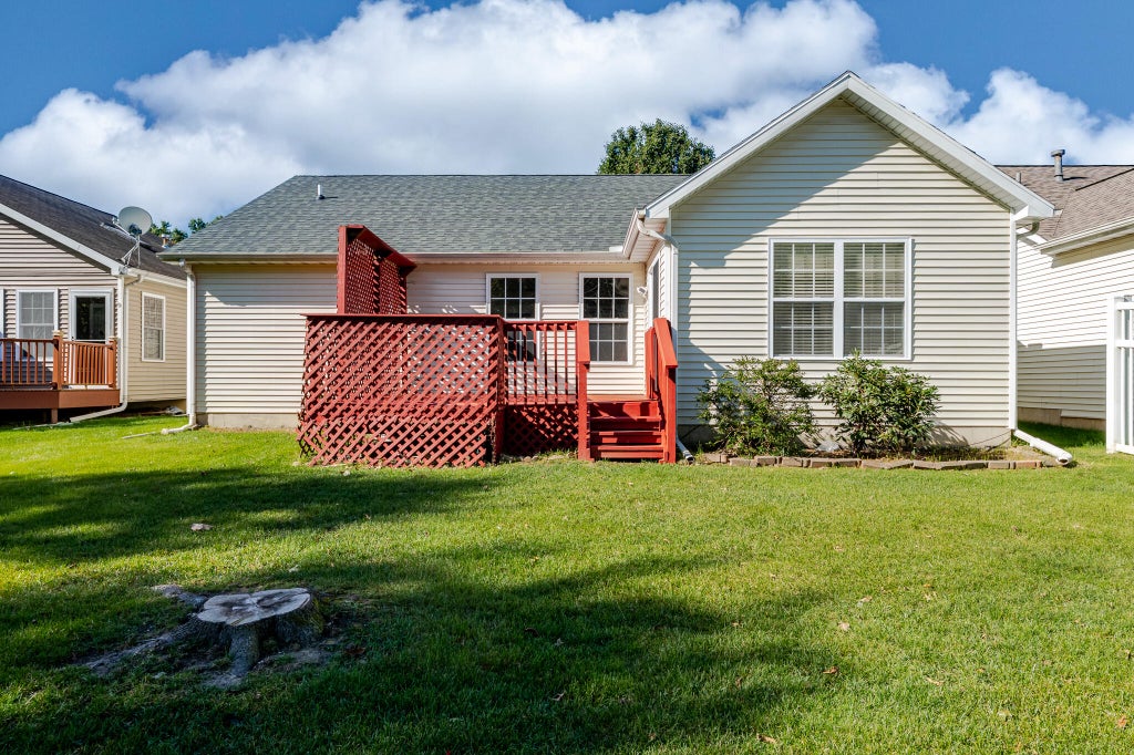 Photo of 1431 Maximilian Drive, Chesterton, IN 46304 (MLS # 847317)