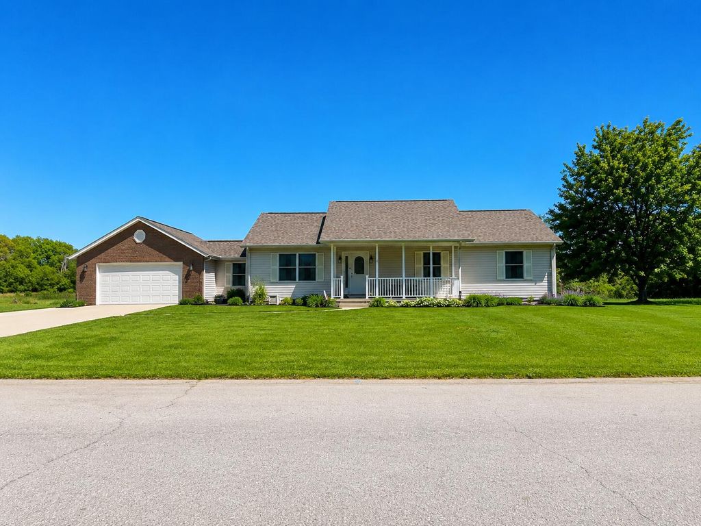 Photo of 17 White Tail Circle, Williamsport, IN 47993 (MLS # 838905)