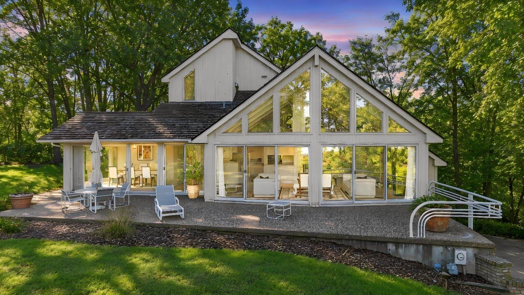 Photo of 11 Chrismar Road, Portage, IN 46368 (MLS # 847582)
