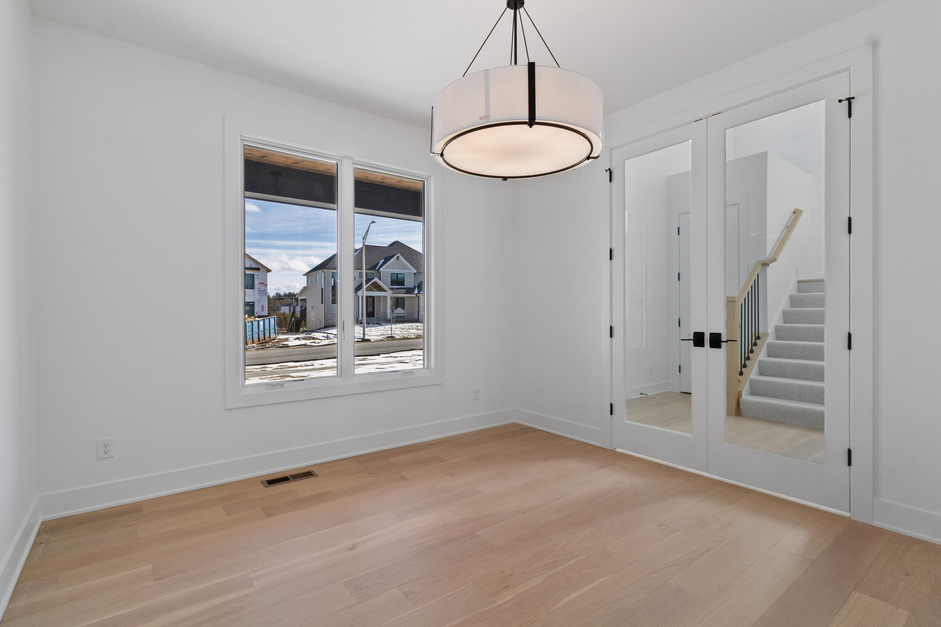 9440 Tall Grass Trail