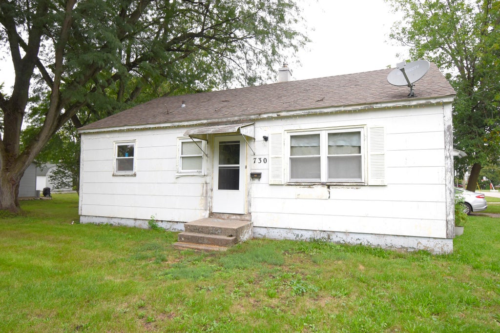 Photo of 730 E Leopold Drive, Rensselaer, IN 47978 (MLS # 845787)