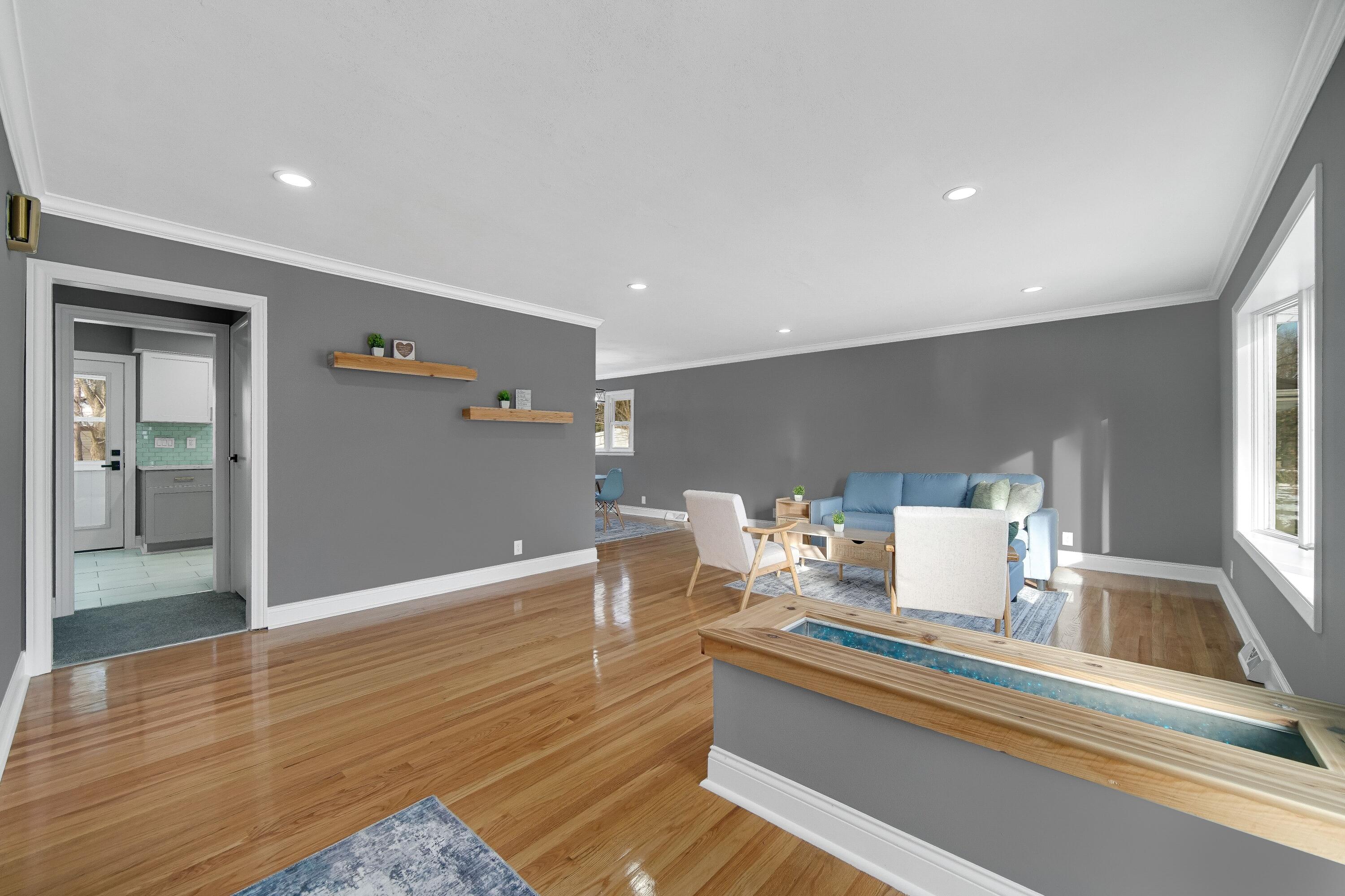 8228 Greenwood Avenue