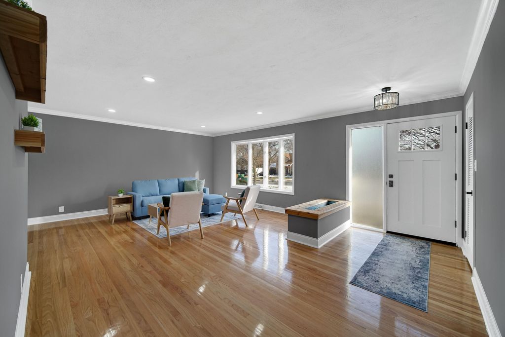 Photo of 8228 Greenwood Avenue, Munster, IN 46321 (MLS # 832422)