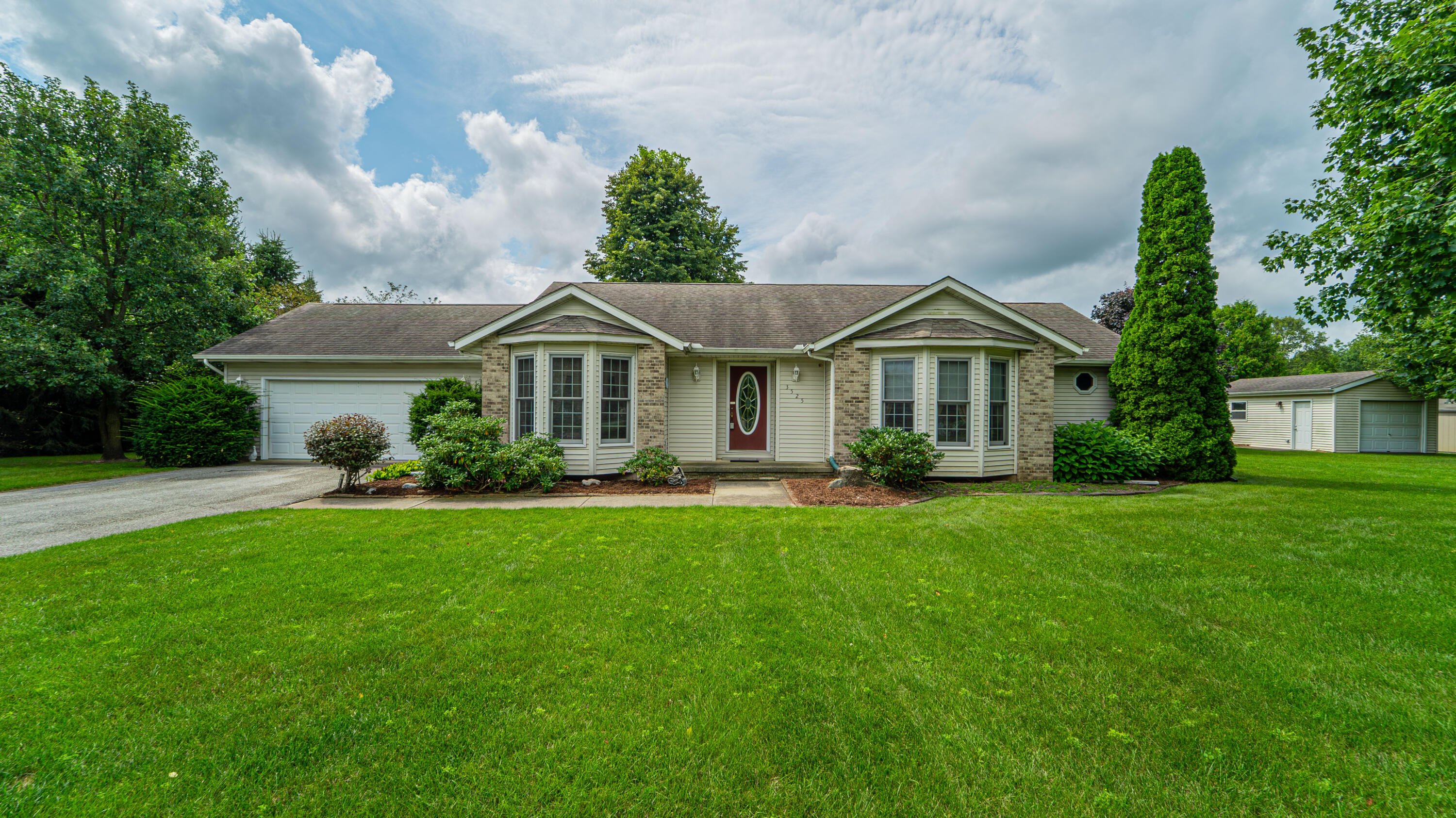 View Wheatfield, IN 46392 house