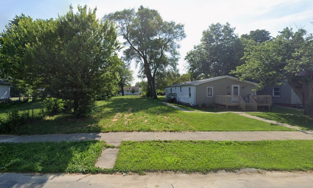 Photo of 420 Illinois Street, South Bend, IN 46619 (MLS # 834755)
