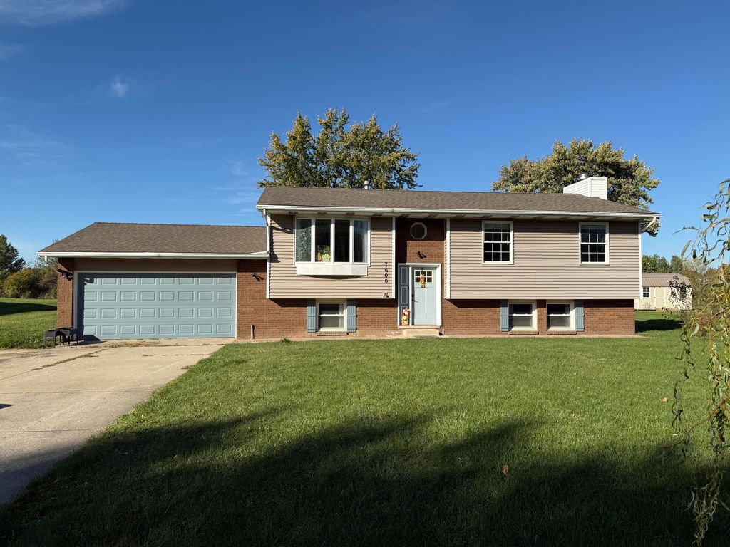 Photo of 7600 W Mill Court, Hobart, IN 46342 (MLS # 829925)