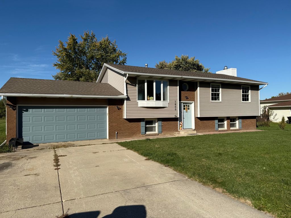 Photo of 7600 W Mill Court, Hobart, IN 46342 (MLS # 829925)