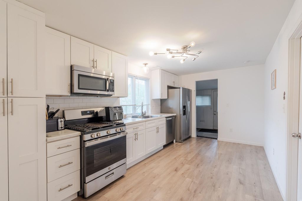 Photo of 353 S Morgan Boulevard #1, Valparaiso, IN 46383 (MLS # 837112)