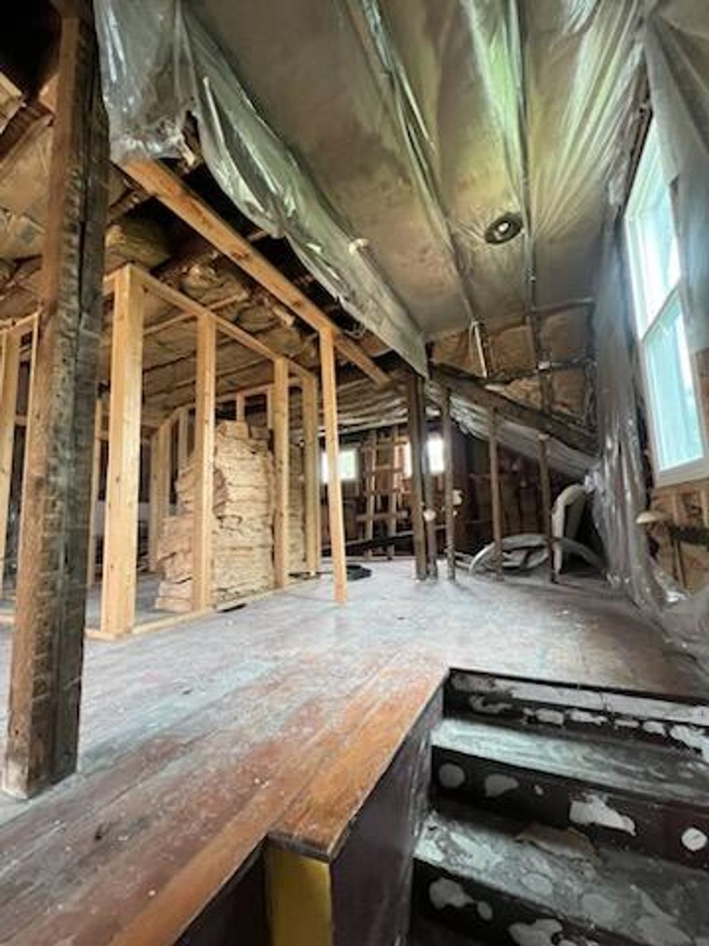 Photo of 611 W 9th Street, Michigan City, IN 46360 (MLS # 836238)