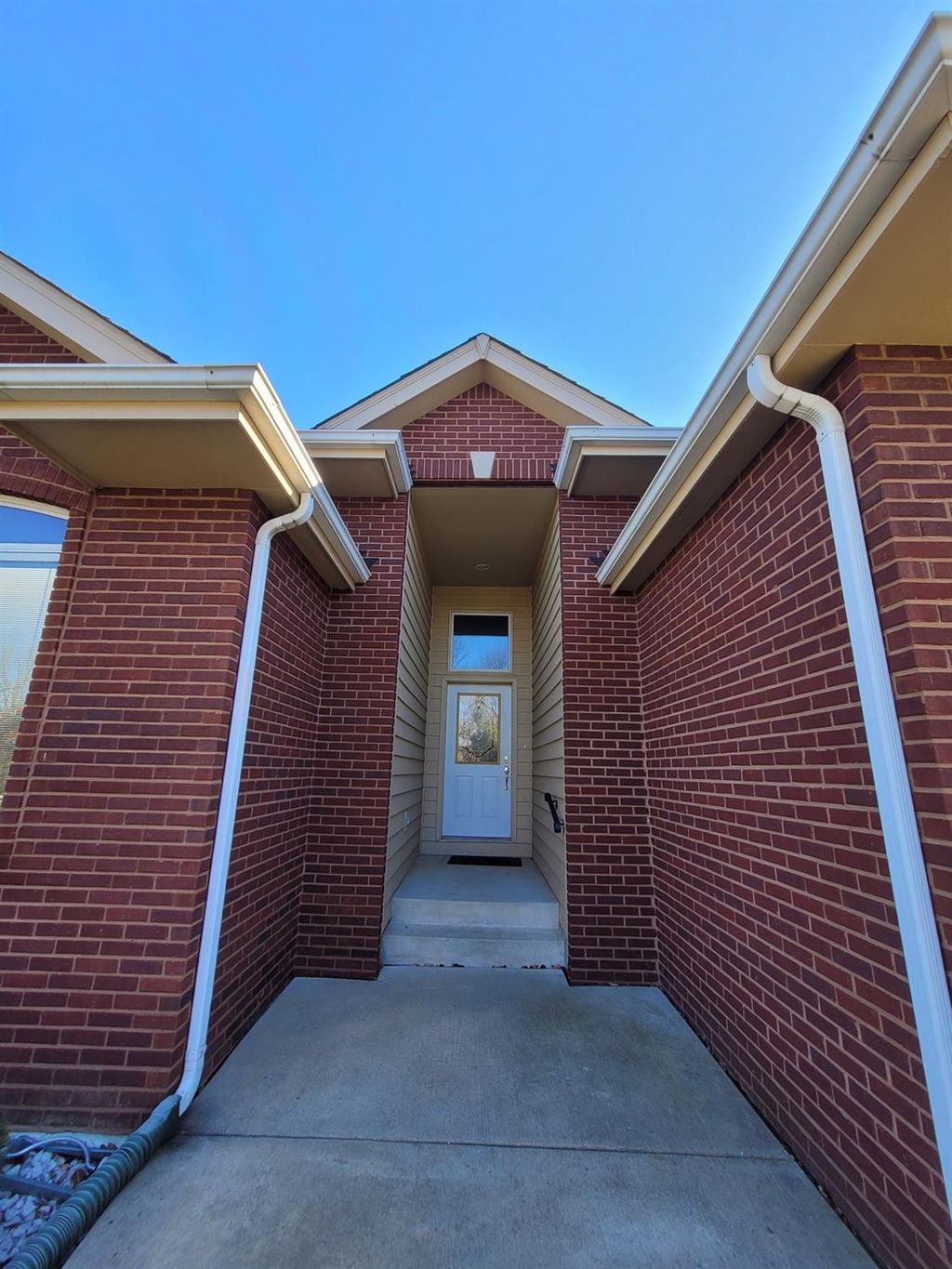 Photo of 10349 Sutton Place, Munster, IN 46321 (MLS # 834022)