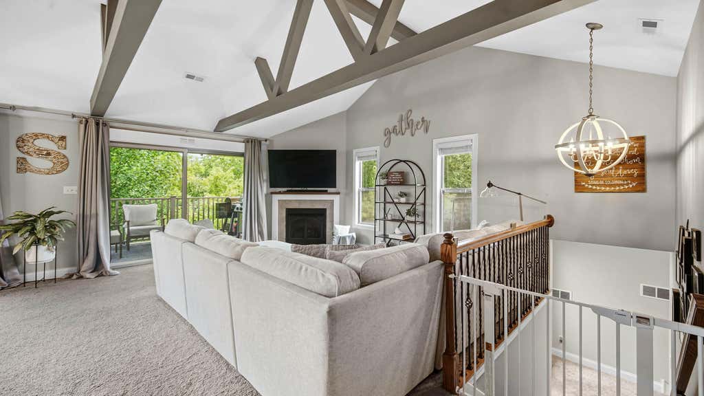 Photo of 11031 Beacon Court, Saint John, IN 46373 (MLS # 840860)