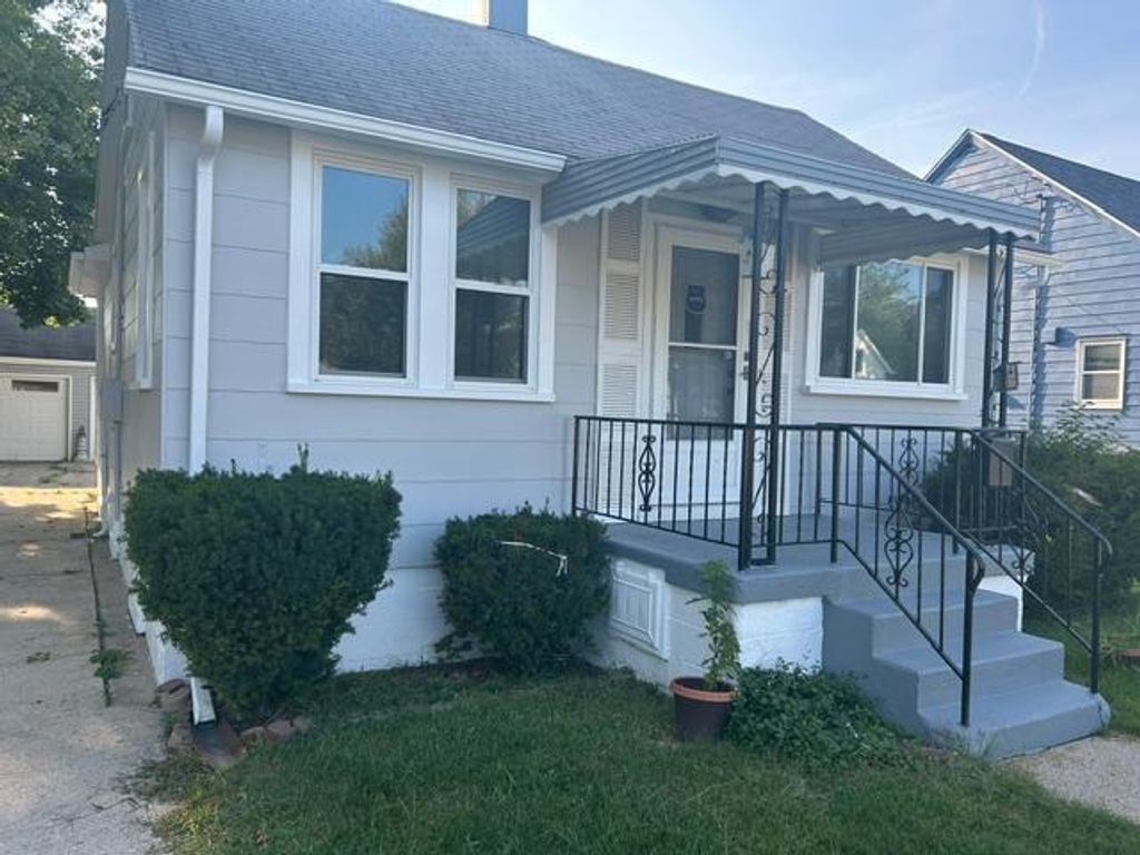 Photo of 1919 Elston Street, Michigan City, IN 46360 (MLS # 831456)