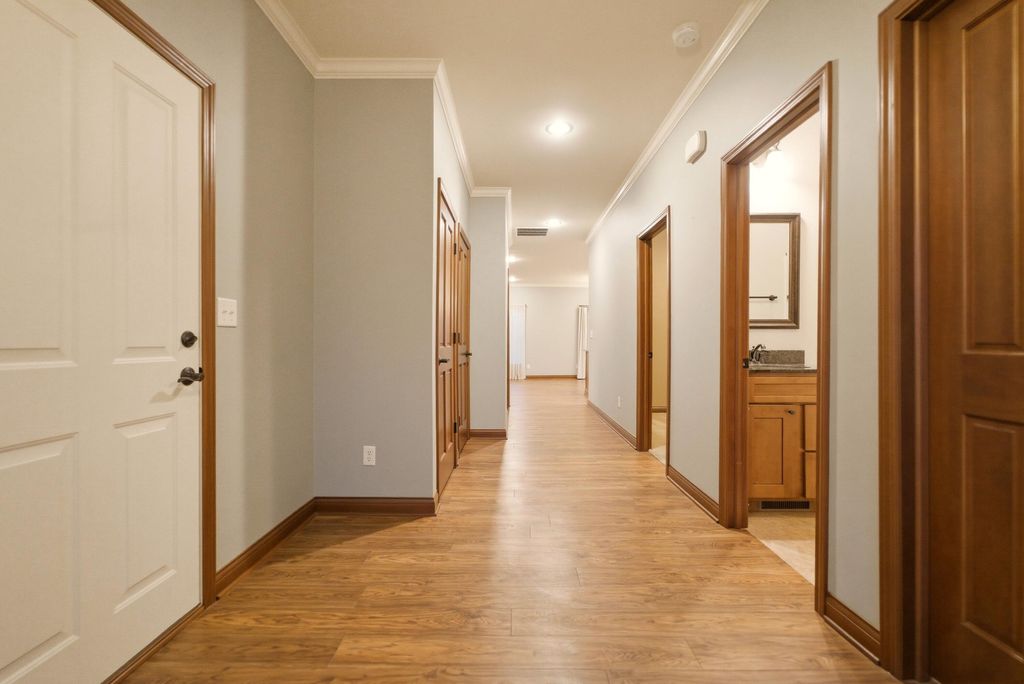 Photo of 3703 Westbridge Drive, Valparaiso, IN 46383 (MLS # 834997)