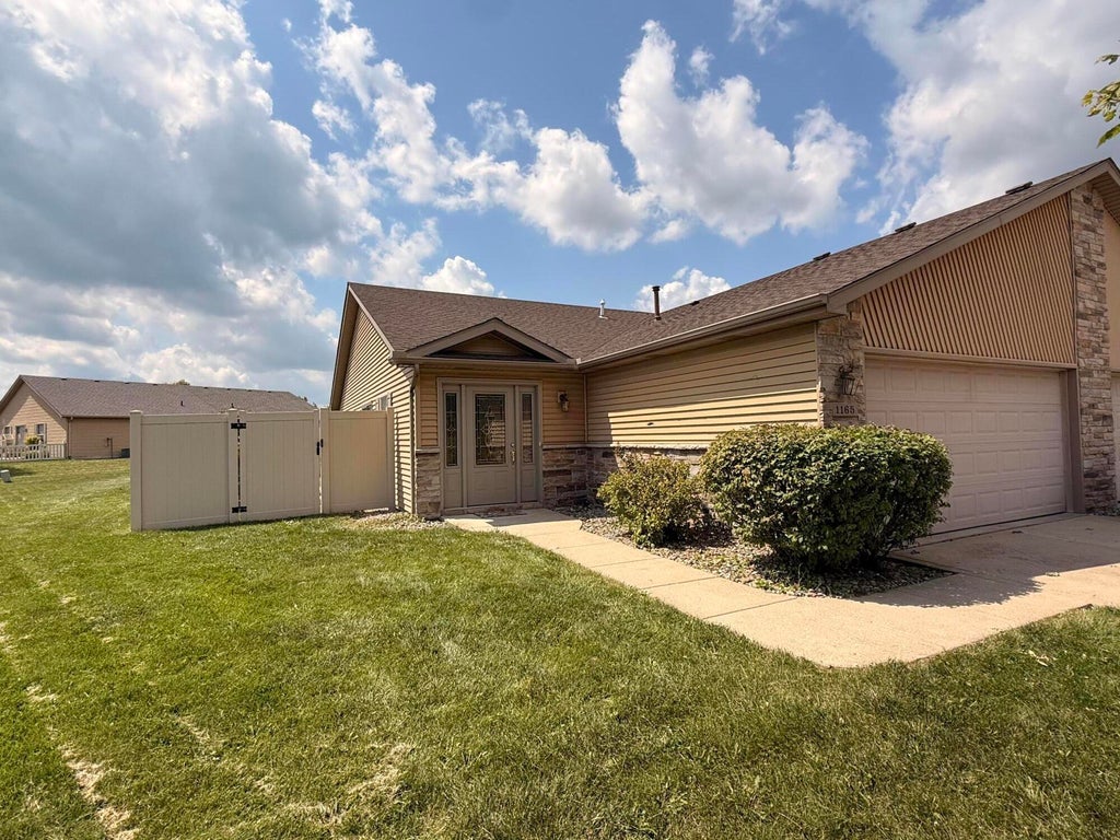 Photo of 1165 W 86th Place, Merrillville, IN 46410 (MLS # 844442)