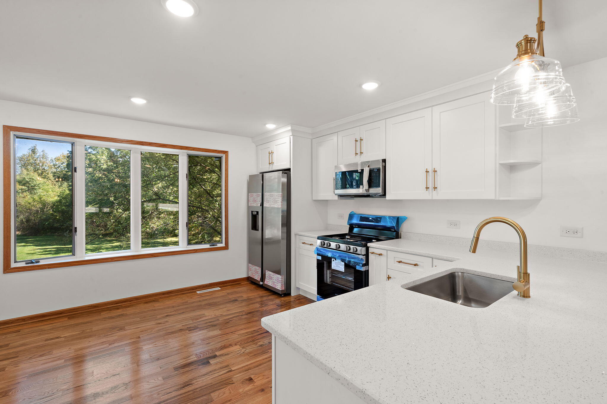 Crown Point, Indiana 46307, United States, 4 Bedrooms Bedrooms, ,3 BathroomsBathrooms,Residential,Active,220972