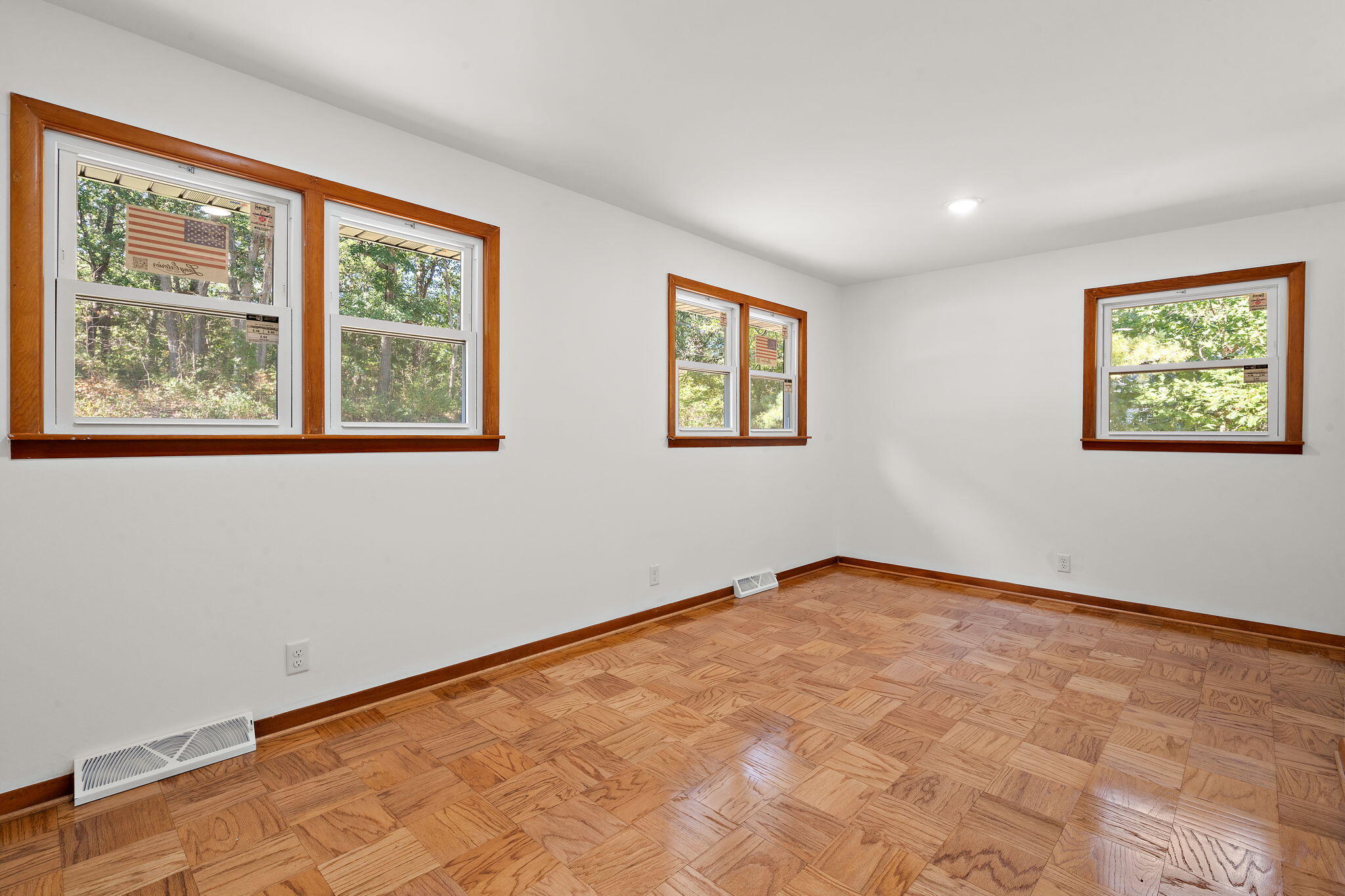 Crown Point, Indiana 46307, United States, 4 Bedrooms Bedrooms, ,3 BathroomsBathrooms,Residential,Active,220972