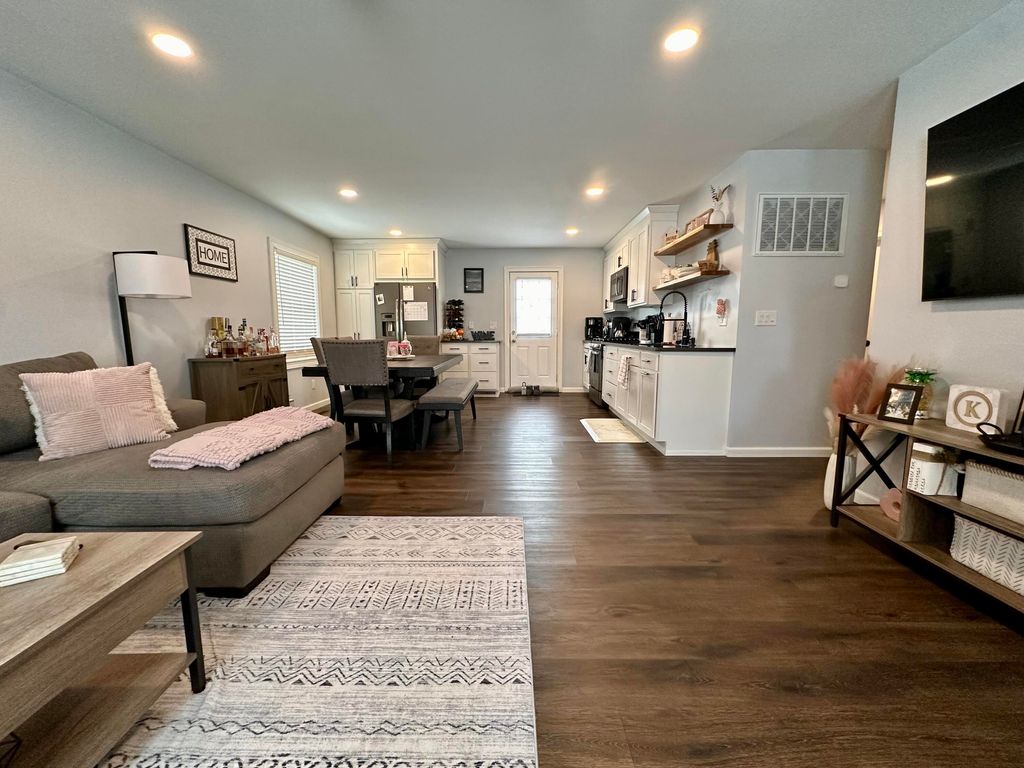 Photo of 2726 Ohio Street, Michigan City, IN 46360 (MLS # 834430)