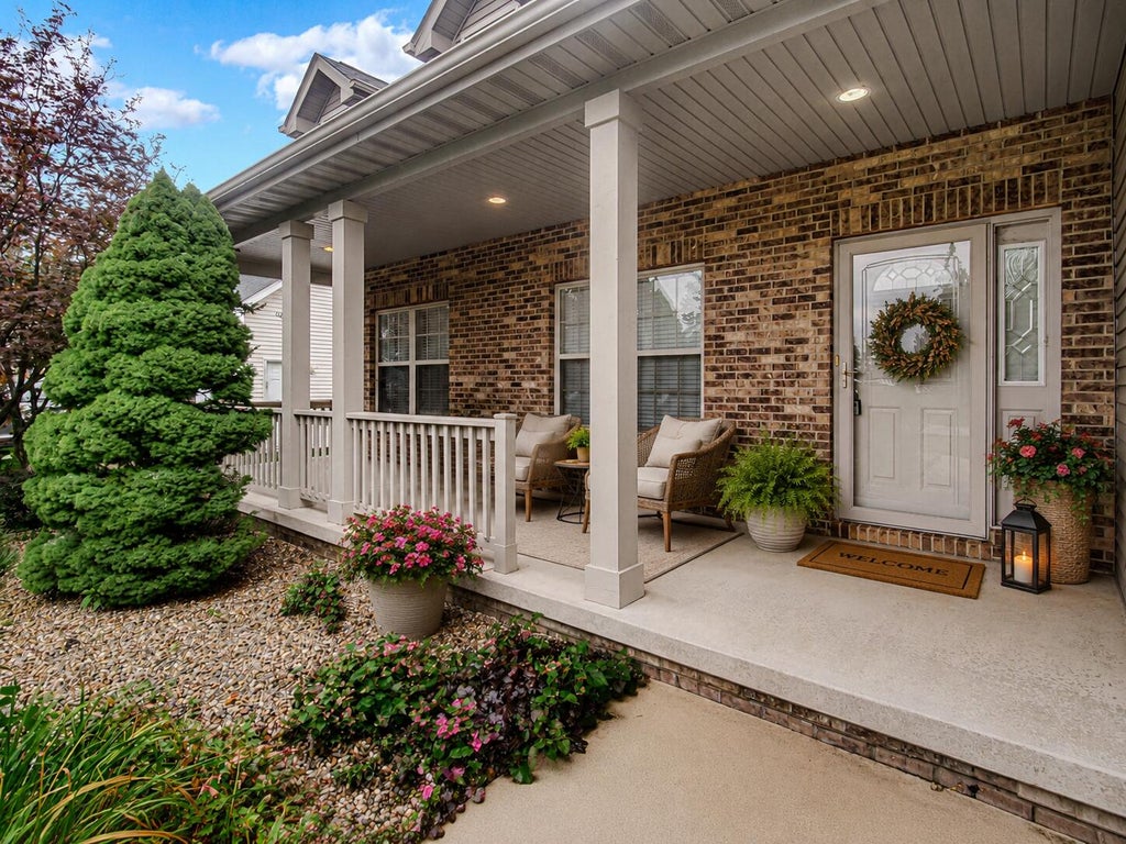 Photo of 2257 Blarney Stone Drive, Valparaiso, IN 46385 (MLS # 845290)