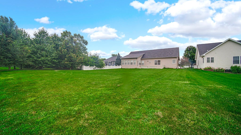 Photo of 2257 Blarney Stone Drive, Valparaiso, IN 46385 (MLS # 845290)