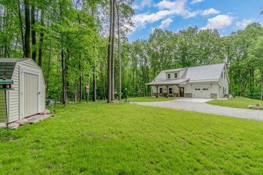 Photo of 309 E Dr Scholl Lane, La Porte, IN 46350 (MLS # 841110)