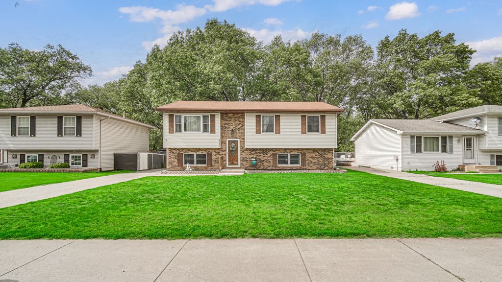 Photo of 4140 Marquette Road, Lake Station, IN 46405 (MLS # 839308)