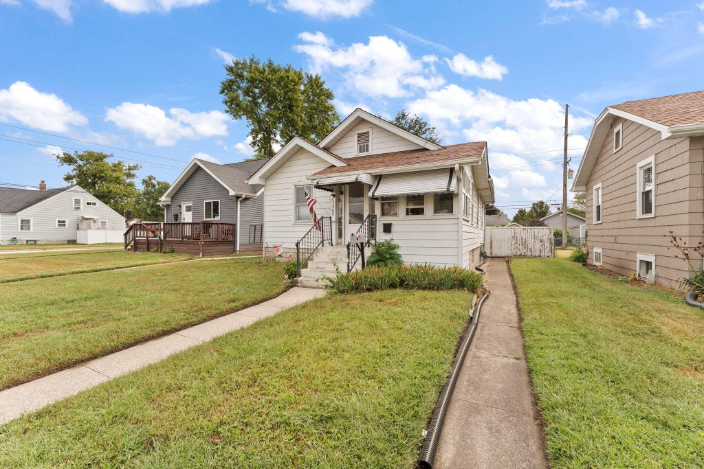 Photo of 7509 Jackson Avenue, Hammond, IN 46324 (MLS # 845312)