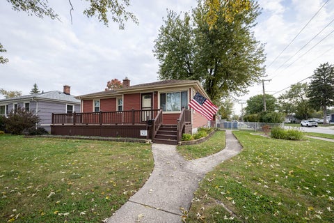 Photo for 3204 Maple Drive
