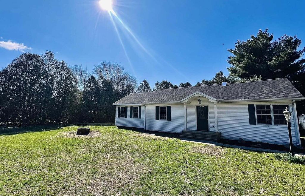 Photo of 6901 E 250 S, Knox, IN 46534 (MLS # 836217)