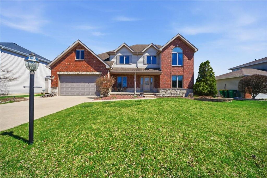 Photo of 9741 Whitehall Garden, Munster, IN 46321 (MLS # 836691)