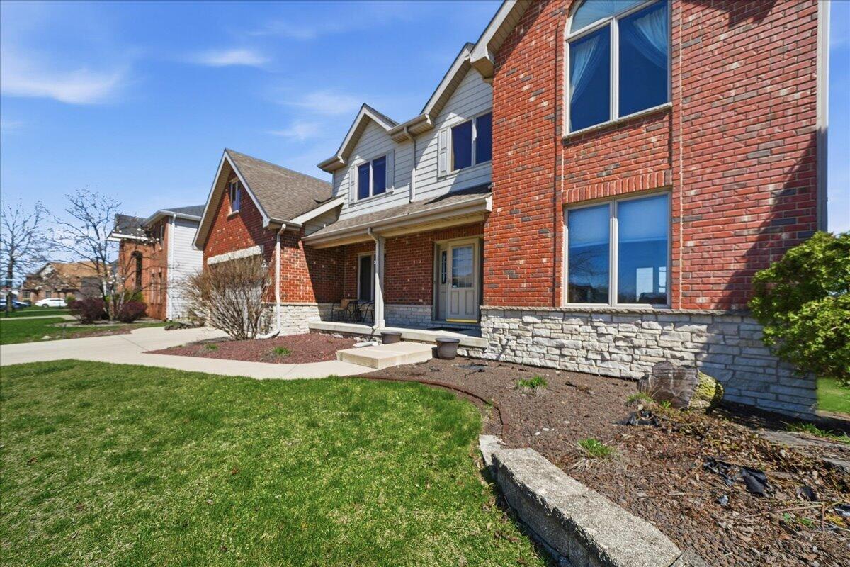 9741 Whitehall Garden