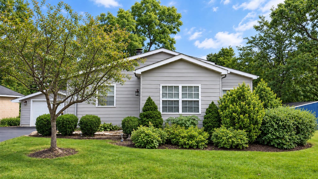 Photo of 13151 NW Lake Shore Drive, Cedar Lake, IN 46303 (MLS # 845442)