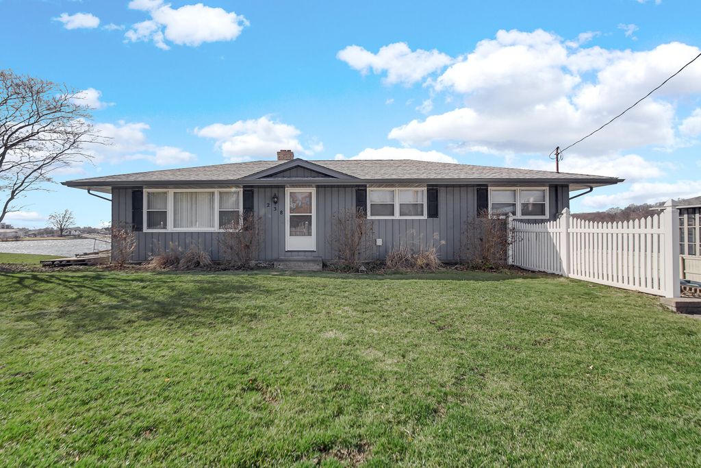 Photo of 238 W Johnson Road, La Porte, IN 46350 (MLS # 833187)