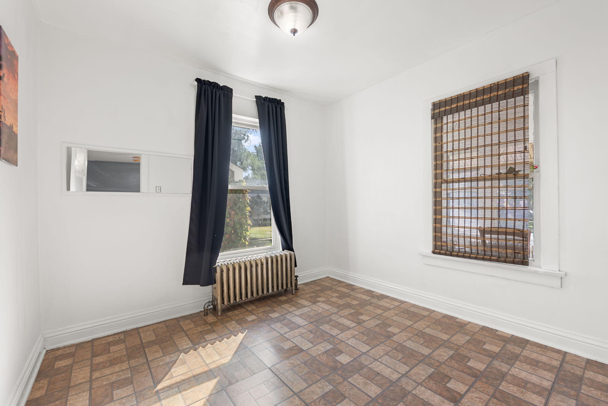 Hammond, Indiana 46324, United States, 2 Bedrooms Bedrooms, ,1 BathroomBathrooms,Residential,Active,214136