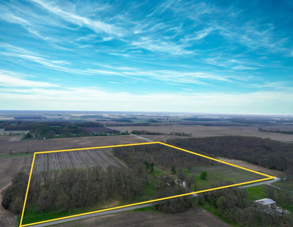 Photo of 5110 W 400 N, Winamac, IN 46996 (MLS # 837437)