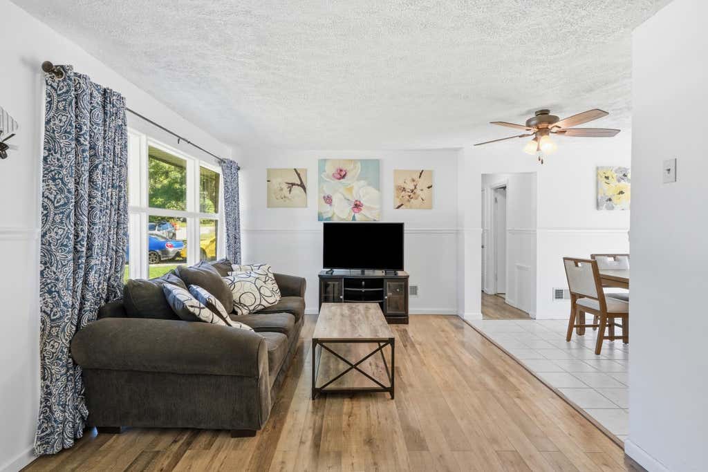 Photo of 2325 Vigo Street, Lake Station, IN 46405 (MLS # 840757)