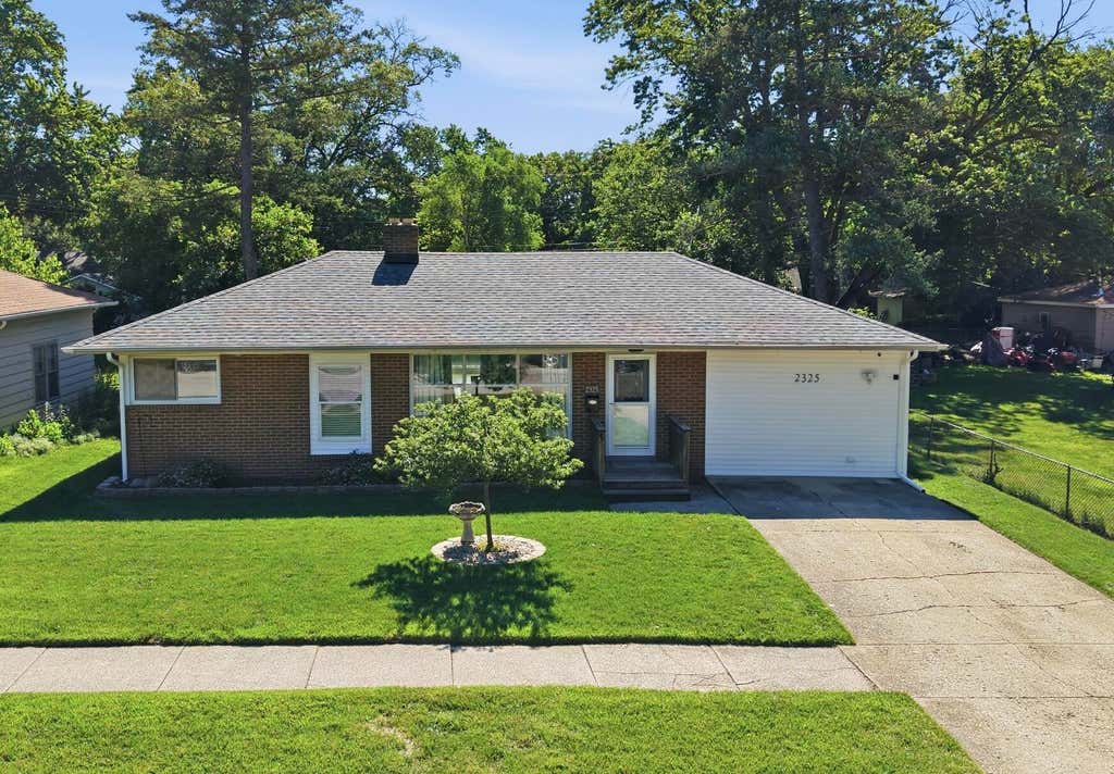 Photo of 2325 Vigo Street, Lake Station, IN 46405 (MLS # 840757)