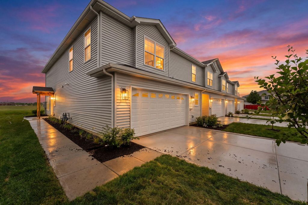 Photo of 9561 Luebcke Lane, Crown Point, IN 46307 (MLS # 839198)