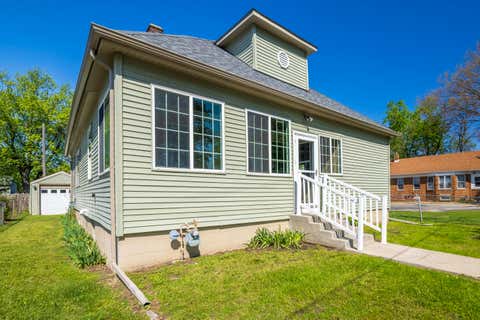 Photo for 204 Edward Street