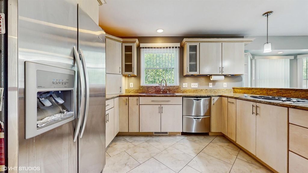 Photo of 8844 Oakwood Avenue, Munster, IN 46321 (MLS # 837632)
