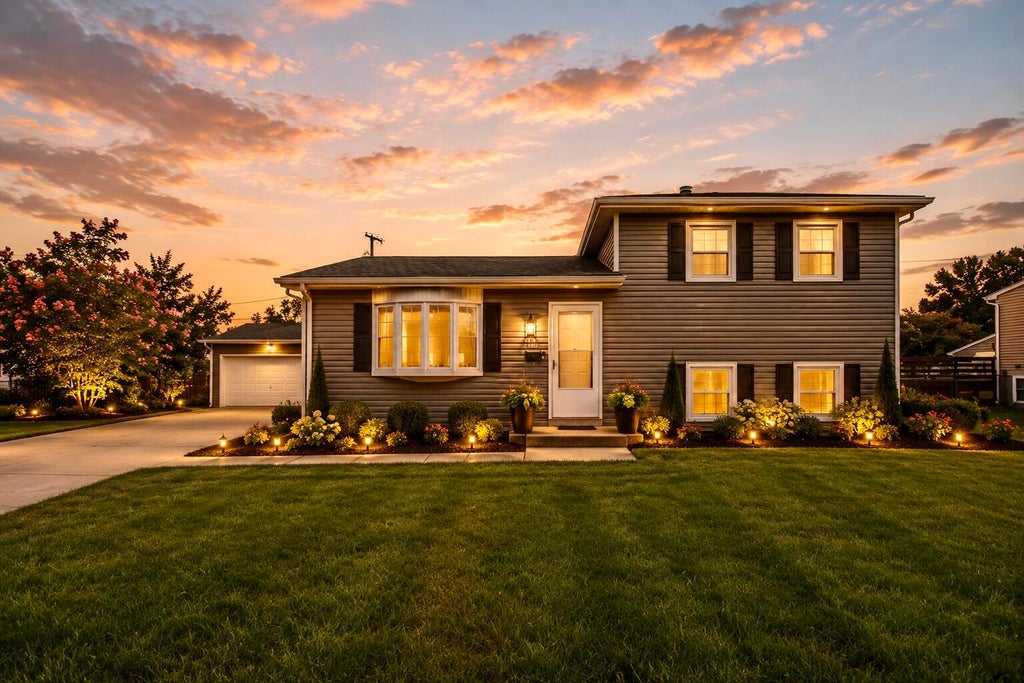 Photo of 1623 Northwood Drive, Lowell, IN 46356 (MLS # 842737)