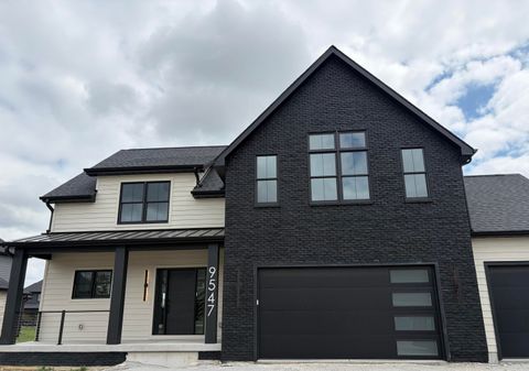 9547 Tall Grass Trail St. John IN 46373