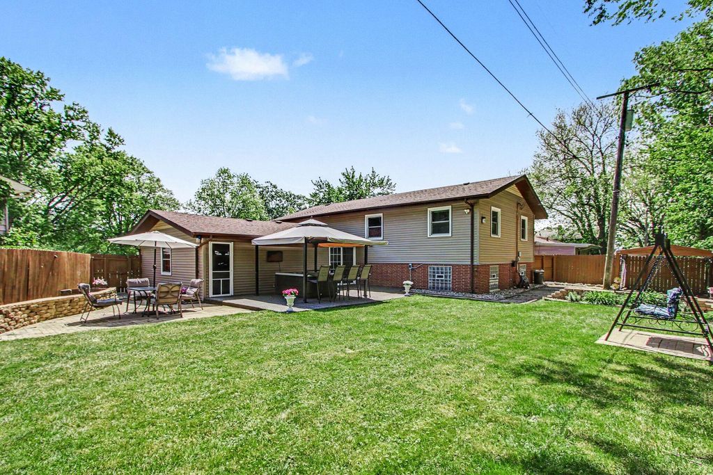 Photo of 5300 Garfield Street, Merrillville, IN 46410 (MLS # 839736)