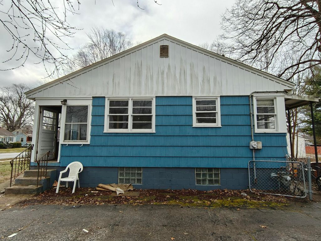 Photo of 238 N Indiana Street, Griffith, IN 46319 (MLS # 835262)