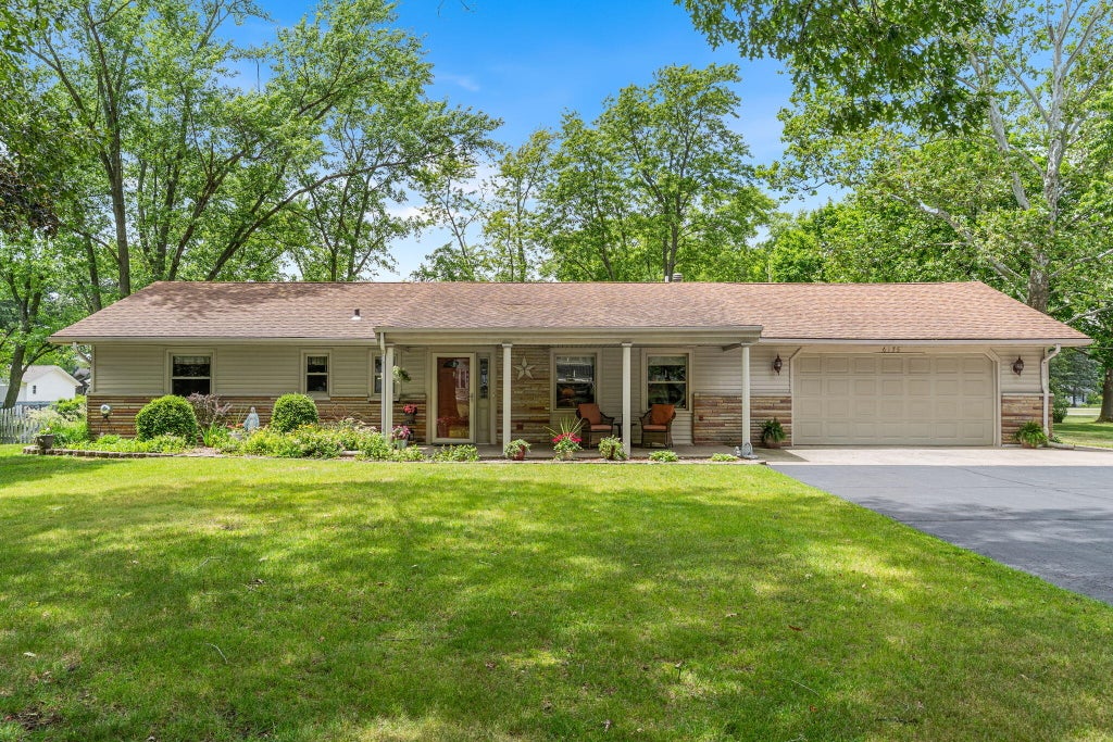 Photo of 6175 S Division Street, North Judson, IN 46366 (MLS # 840727)